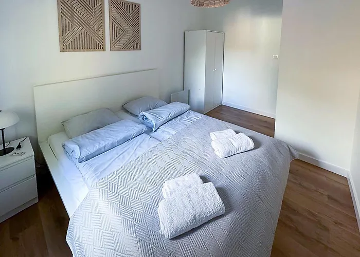 Wilcza Stodola * Wilcze (Greater Poland)